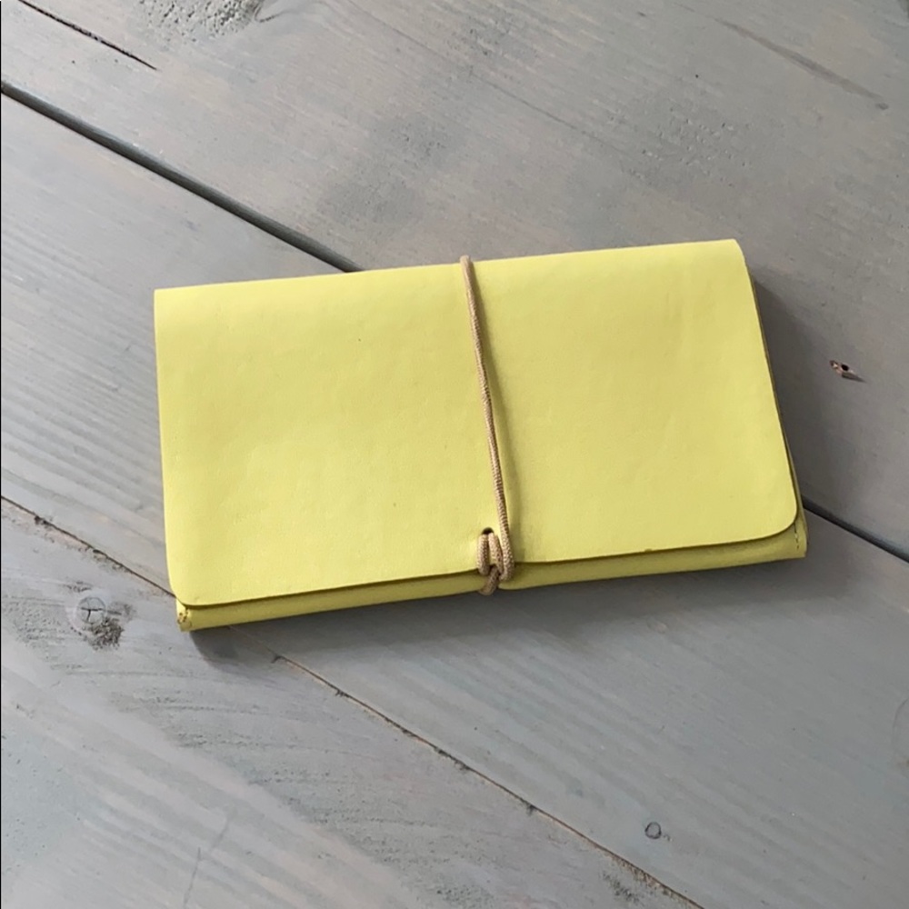 Redondo Frydman yellow leather wallet